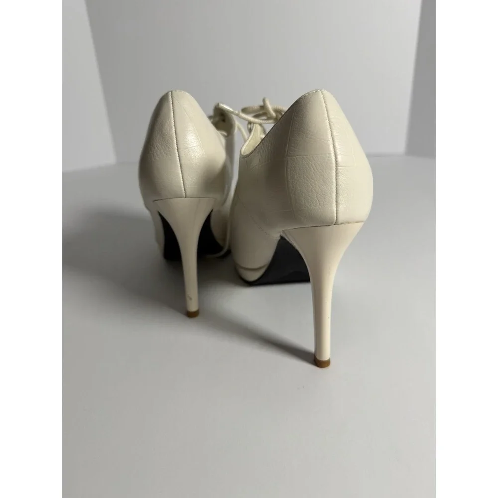 Cream Faux Leather Lace-Up Pointed Toe High Heels Size 6 W-36- Used- Good Cond - Picture 3 of 6